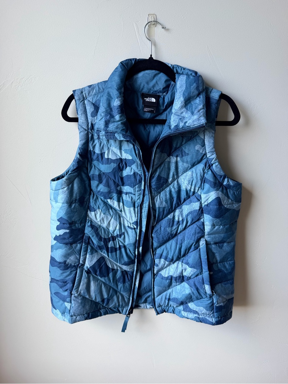 The North Face Women's Blue Camo Quilted Vest
